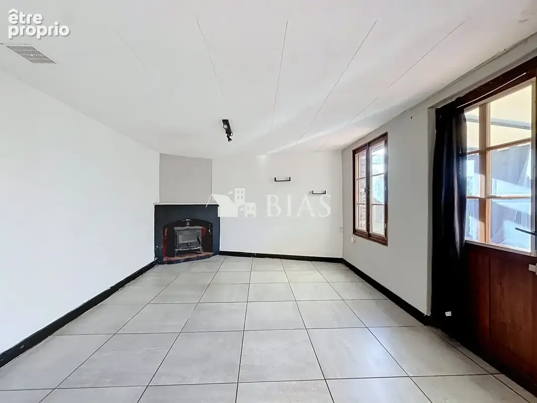 Maison 4 pièces 71 m² à vendre à Beaumont-Le-Roger (27170) - photo 2