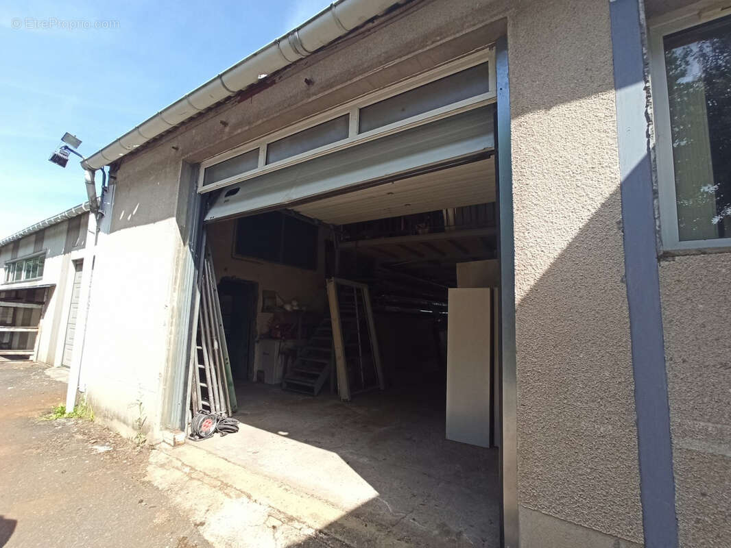 Commerce à AIXE-SUR-VIENNE