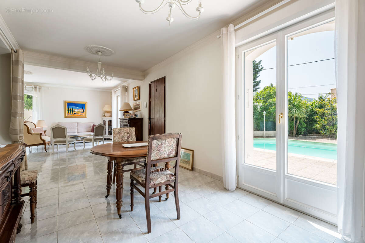 Maison à LA PENNE-SUR-HUVEAUNE