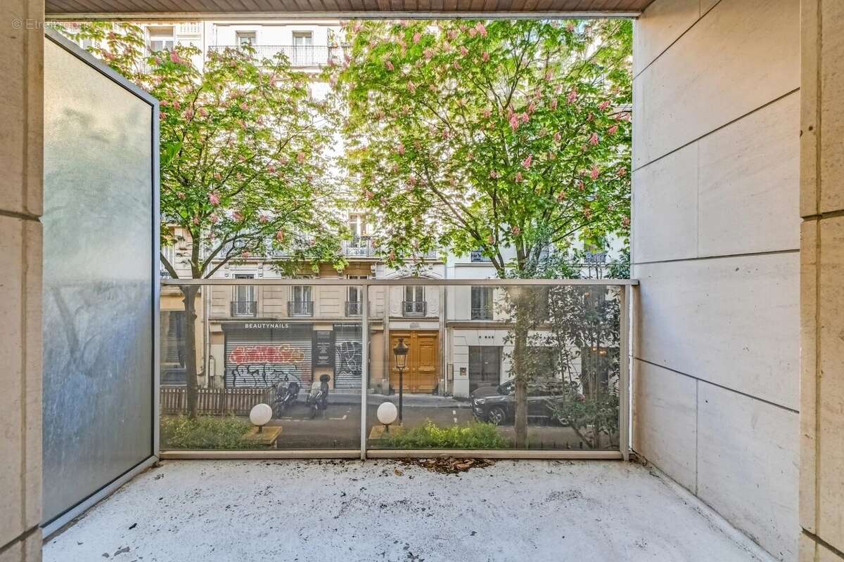 Appartement à PARIS-10E