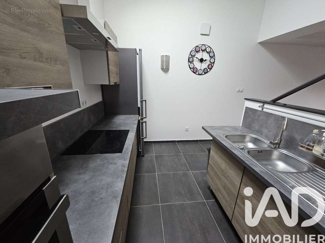 Photo 6 - Commerce à VERRIERES