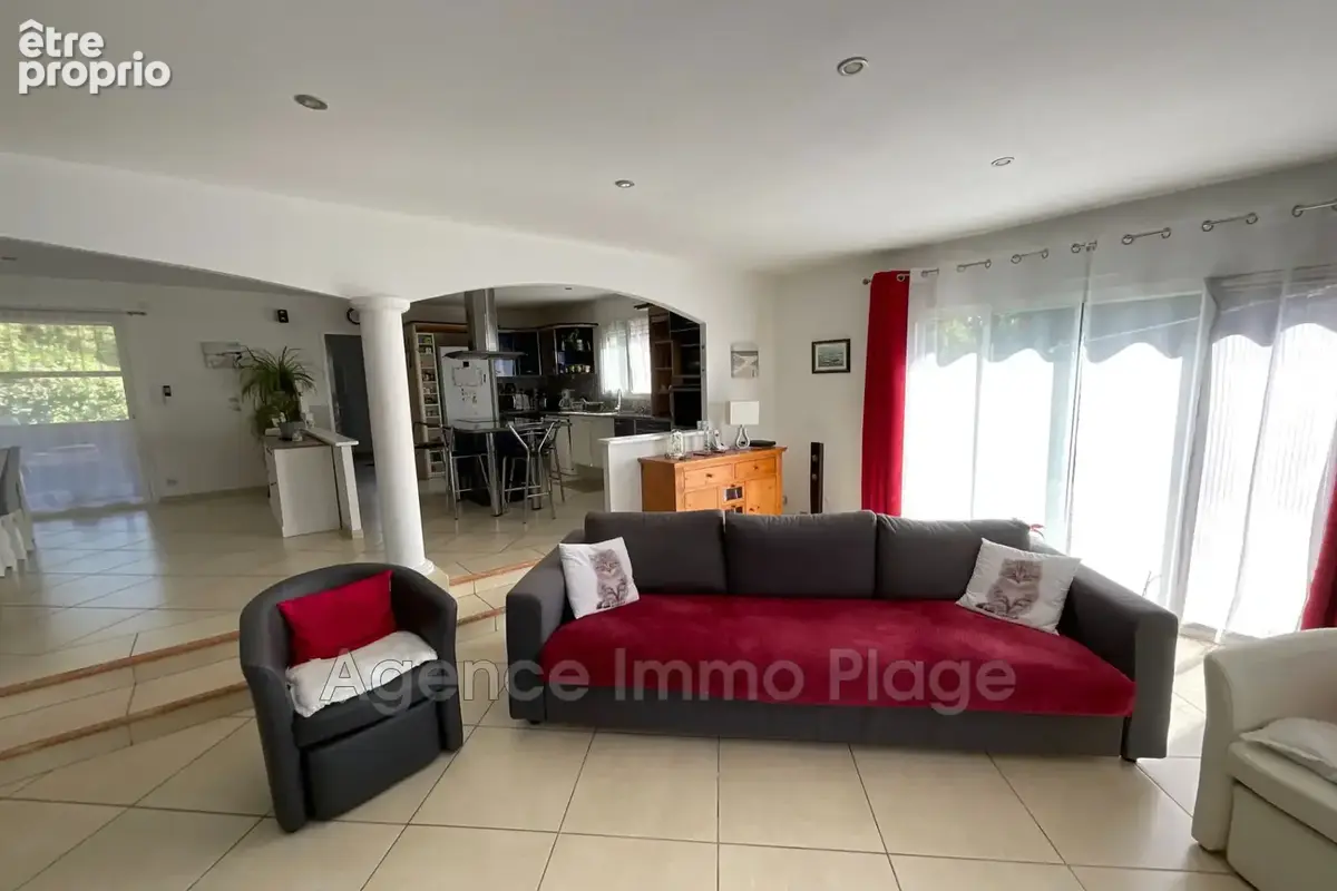 Maison 4 pièces 126 m² à vendre à Queyrac (33340) - photo 9