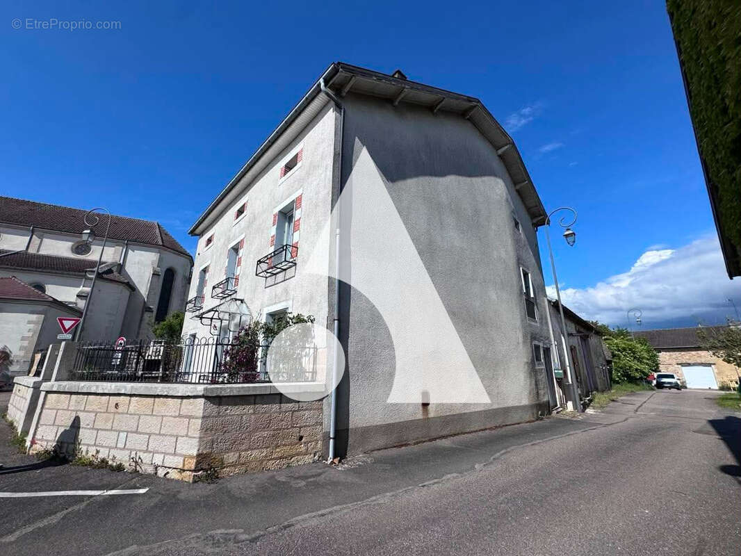 Charmante maison familiale avec projet gîte possible - AUTIGNY-LA-TOUR - photo 2
