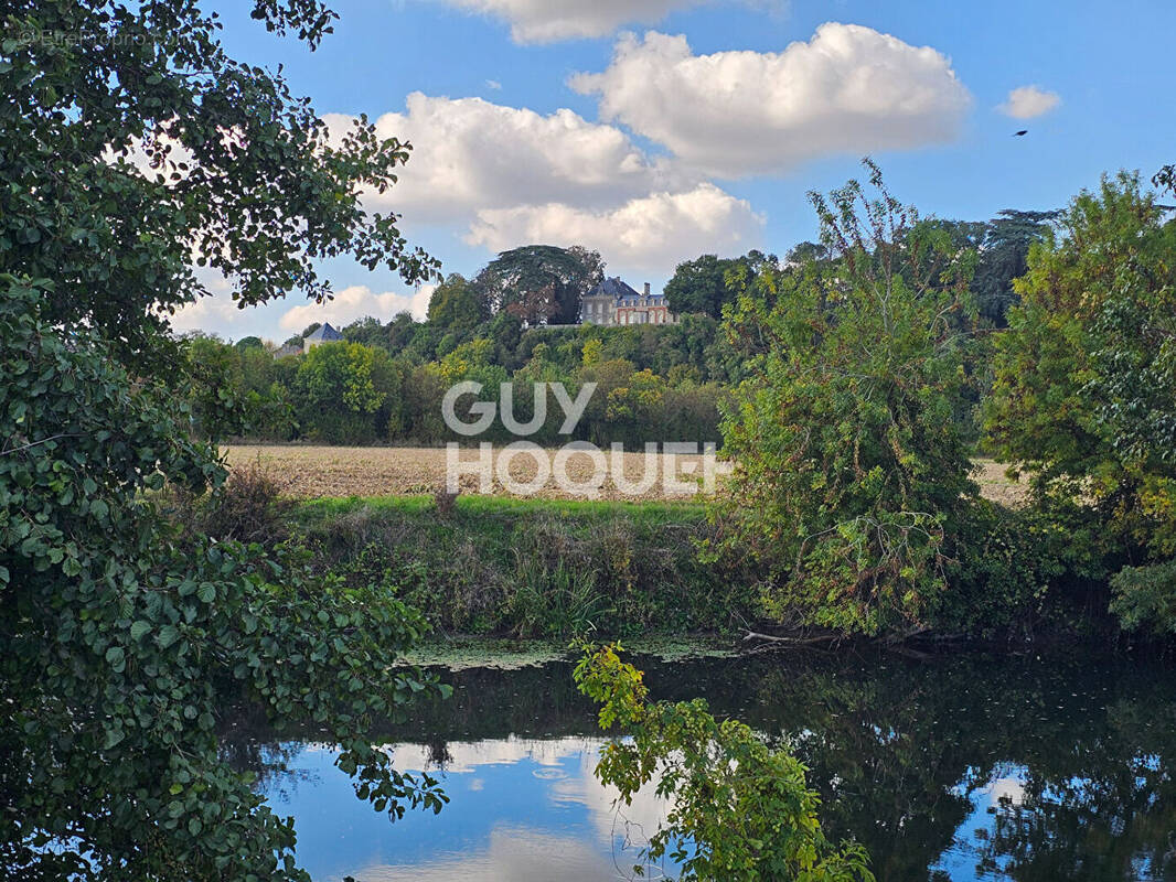 Terrain à AUZAY