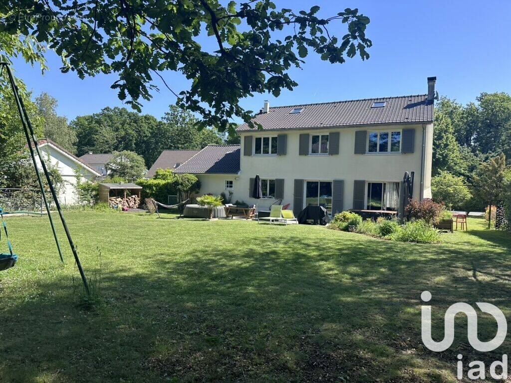 Photo 1 - Maison à CHEVREUSE