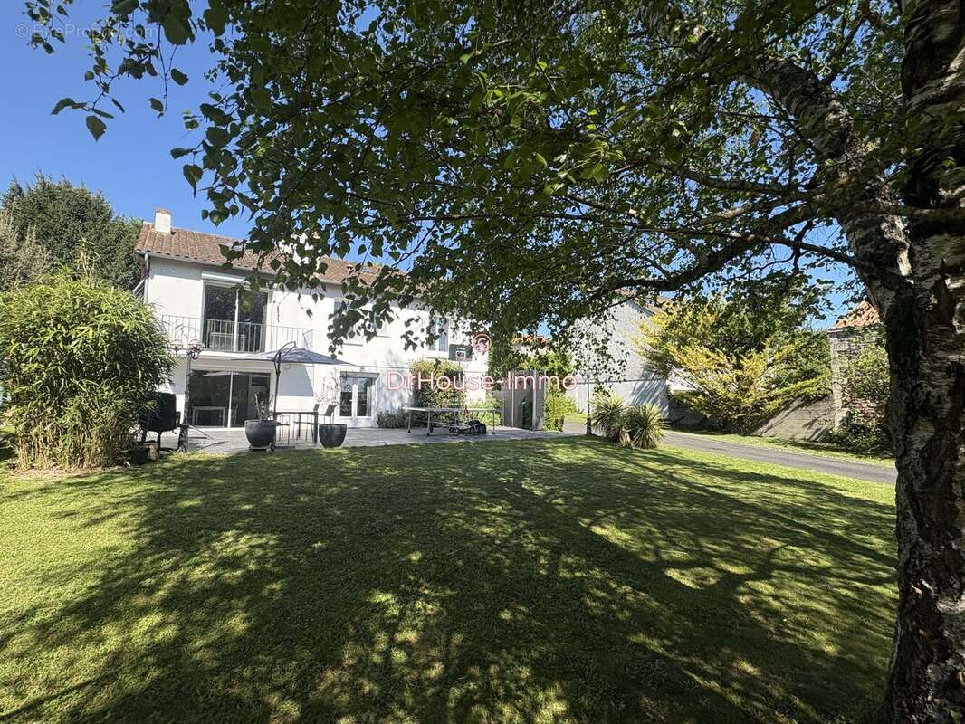 Maison à JAUNAY-CLAN