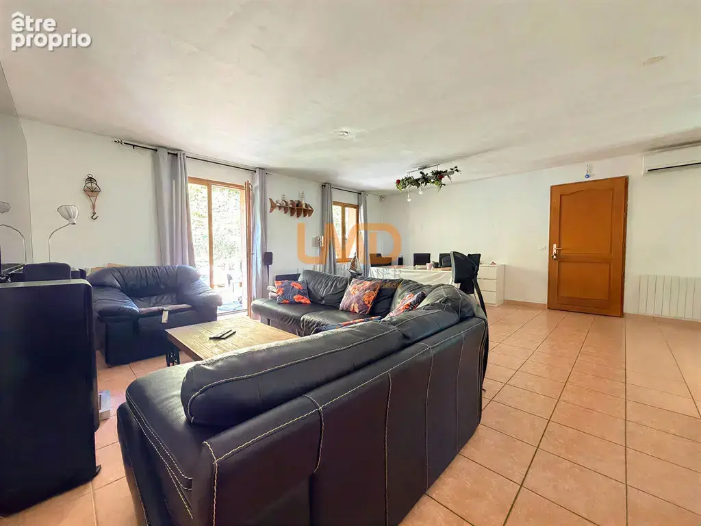 Figanières – Maison familiale 5 chambres, grand sous-sol - photo 7