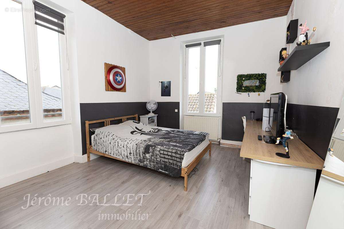 Maison 241 m² à Carmaux  - photo 27