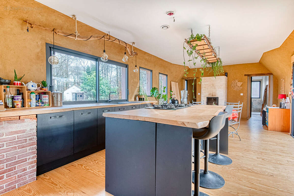 Maison à DOUE-LA-FONTAINE