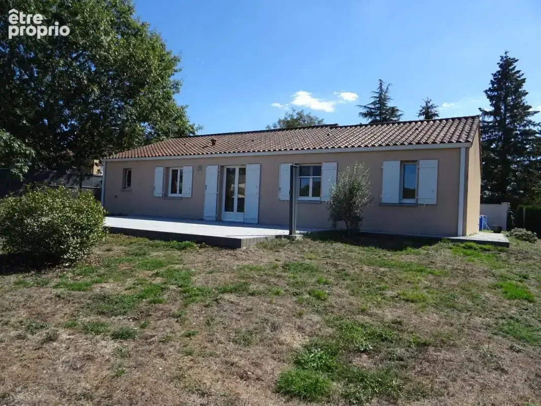 A saint junien proche du centre ville belle maison de plain pied 96 m² habitables sur un terrain de 1502 m² plat - photo 4