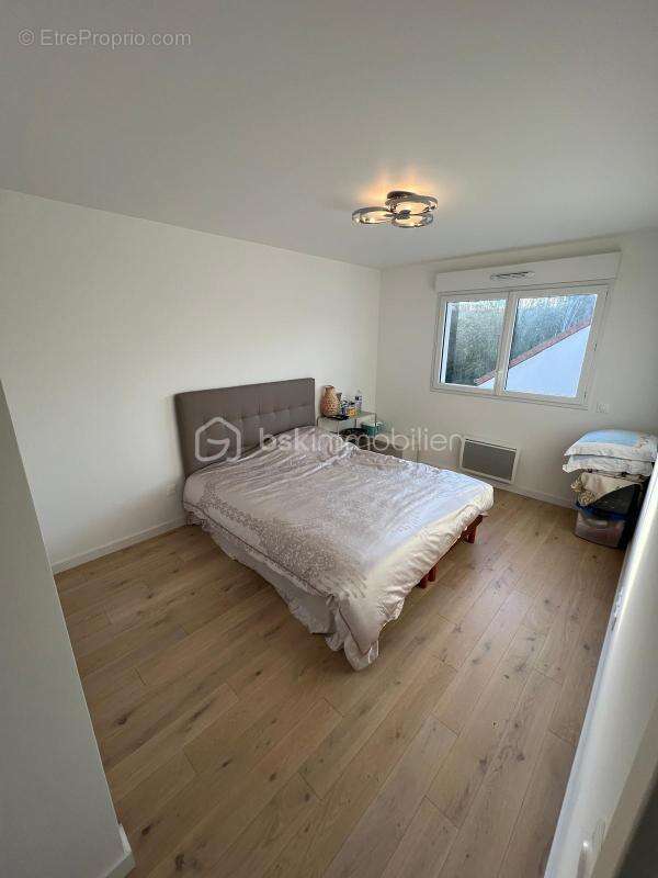 Maison à CHAMPS-SUR-MARNE