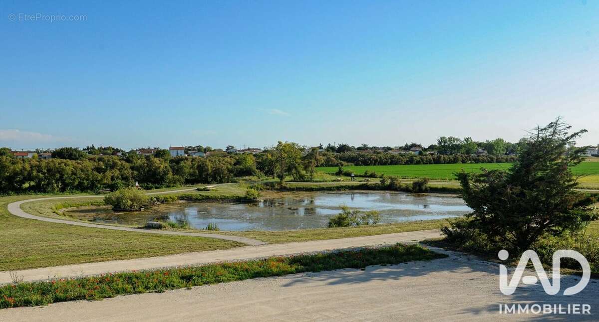 Terrain 526 m² à Charron  - photo 6