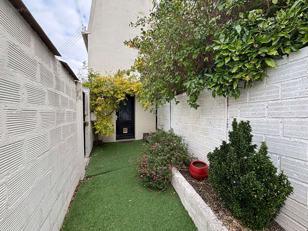 Appartement à ENGHIEN-LES-BAINS