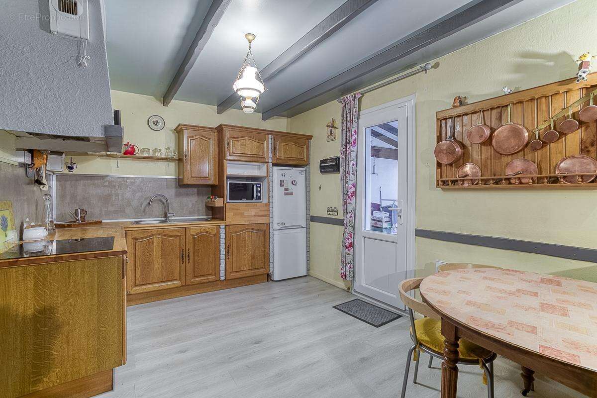 Maison à CHASSE-SUR-RHONE