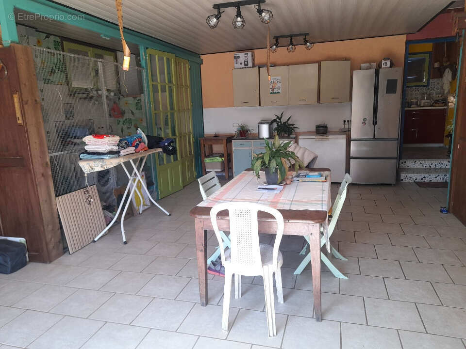 Maison à POULIGNY-SAINT-PIERRE