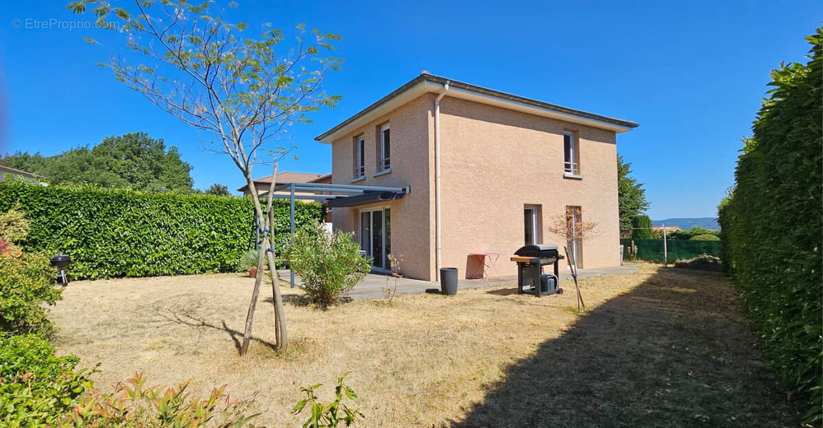 Villa L Isle D Abeau 4 pièce(s) 92 m2 - photo 1