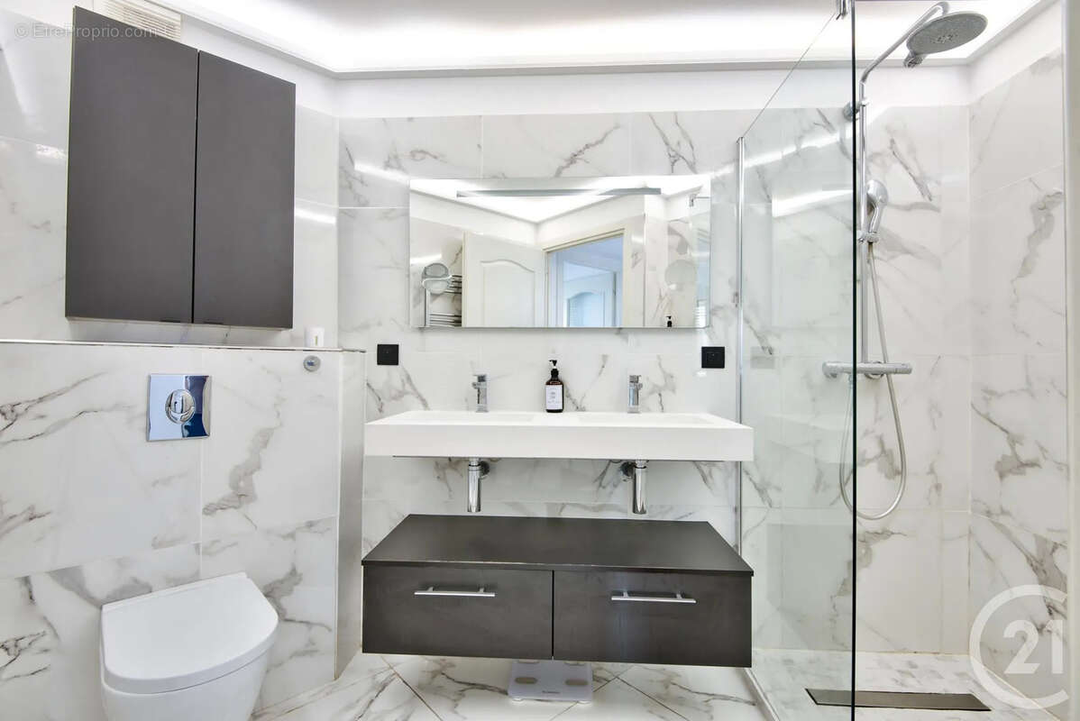 Appartement à CAP-D'AIL