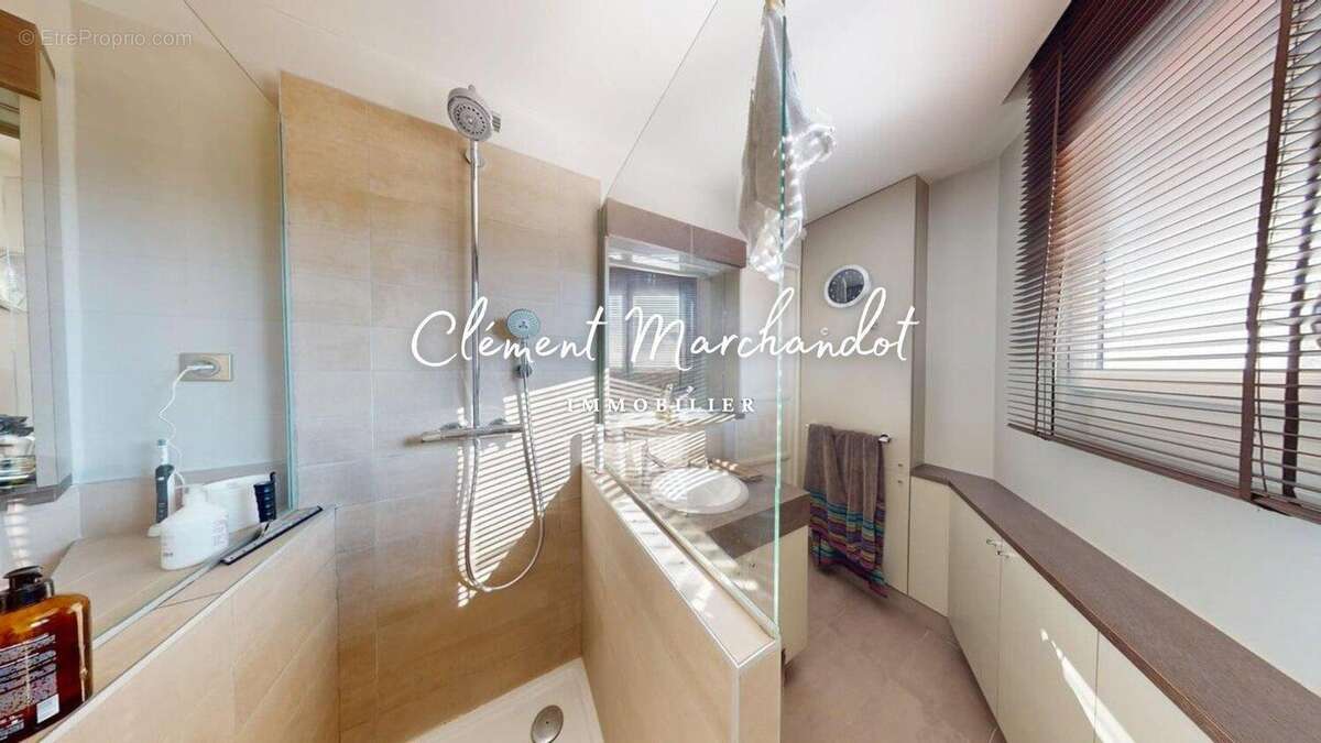 Photo 8 - Appartement à PARIS-20E