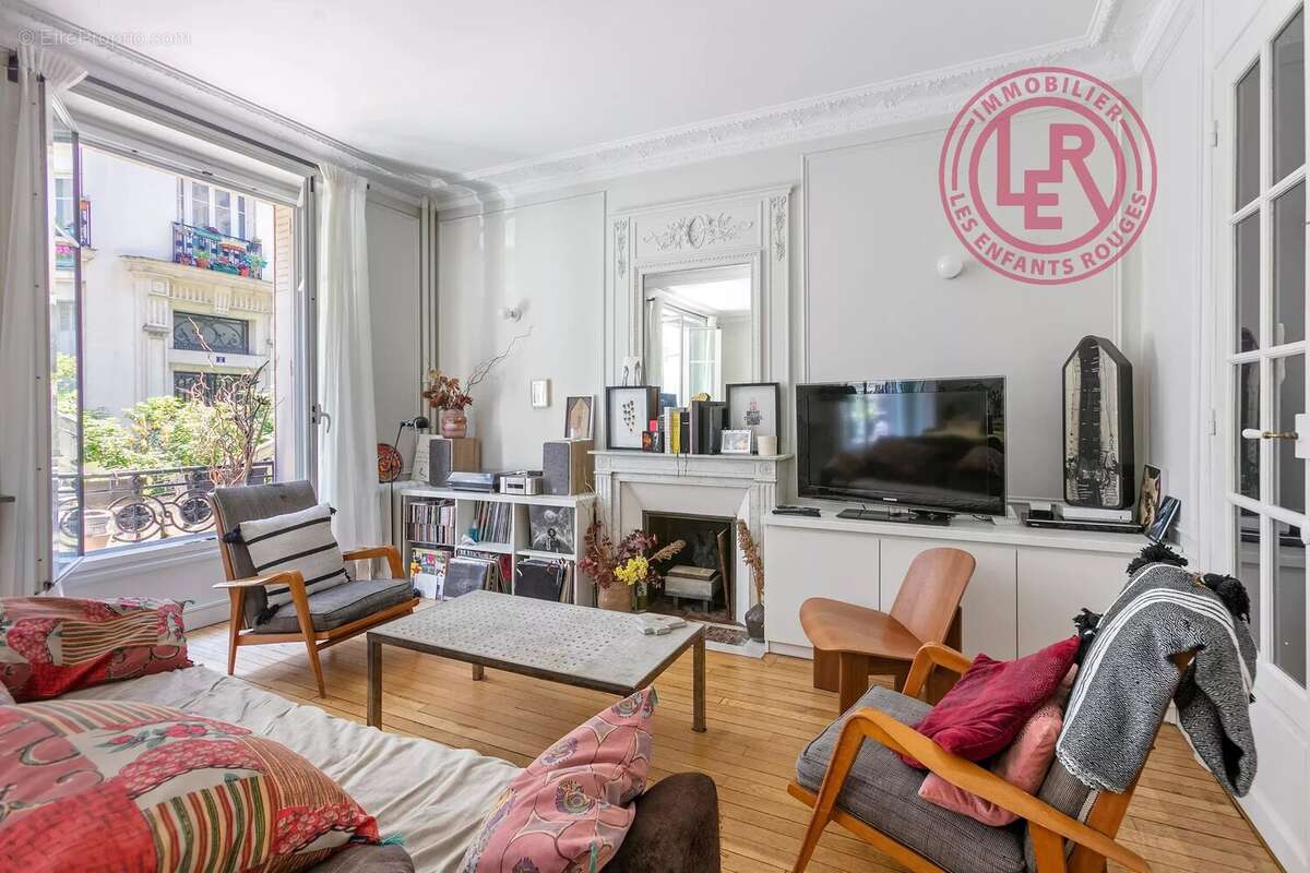 Appartement à PARIS-18E