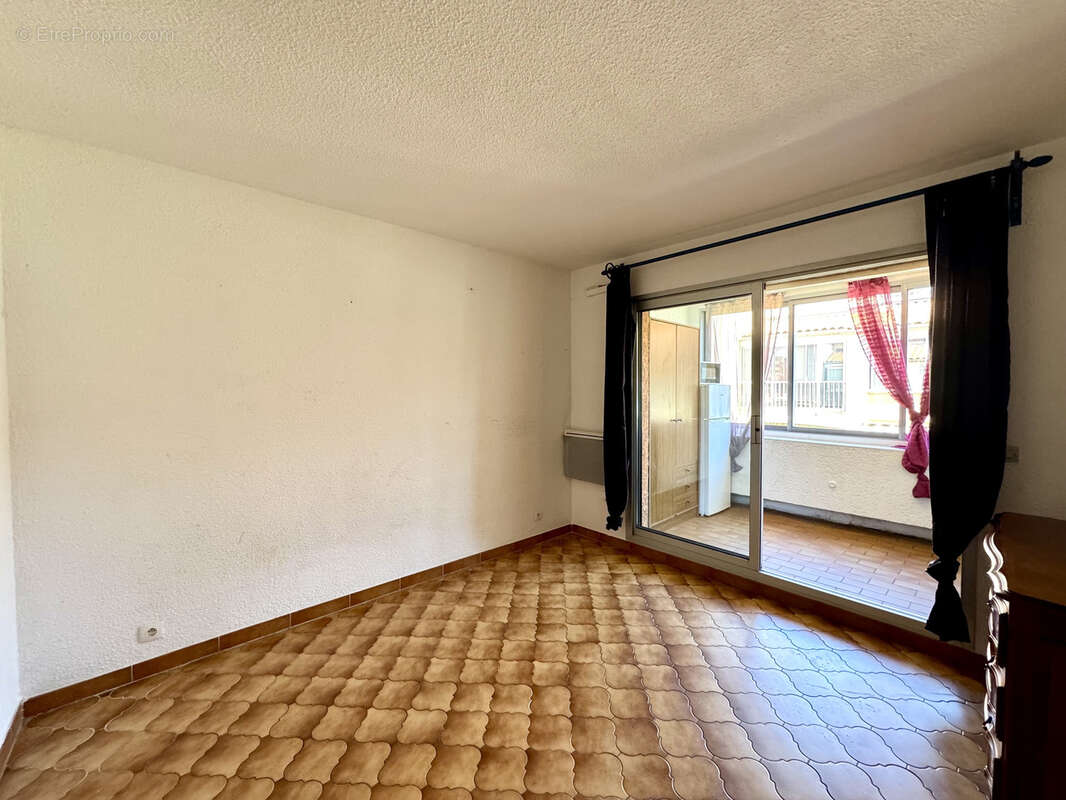 Appartement à SIX-FOURS-LES-PLAGES