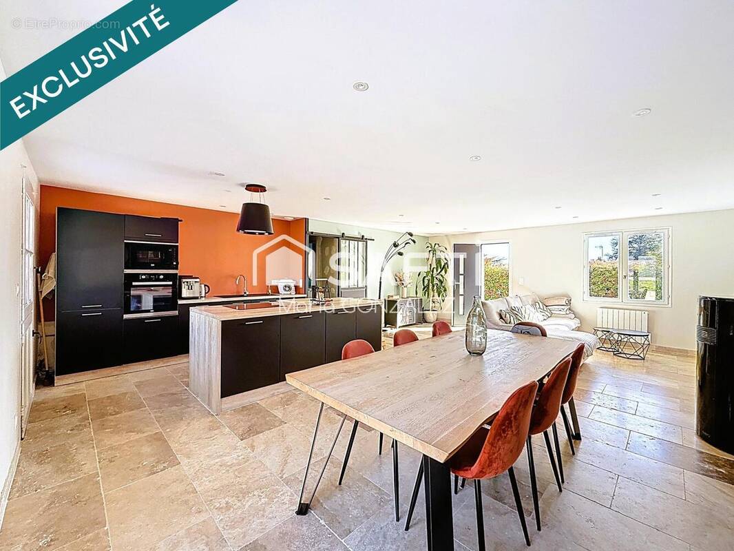 Photo 1 - Maison à TRUYES