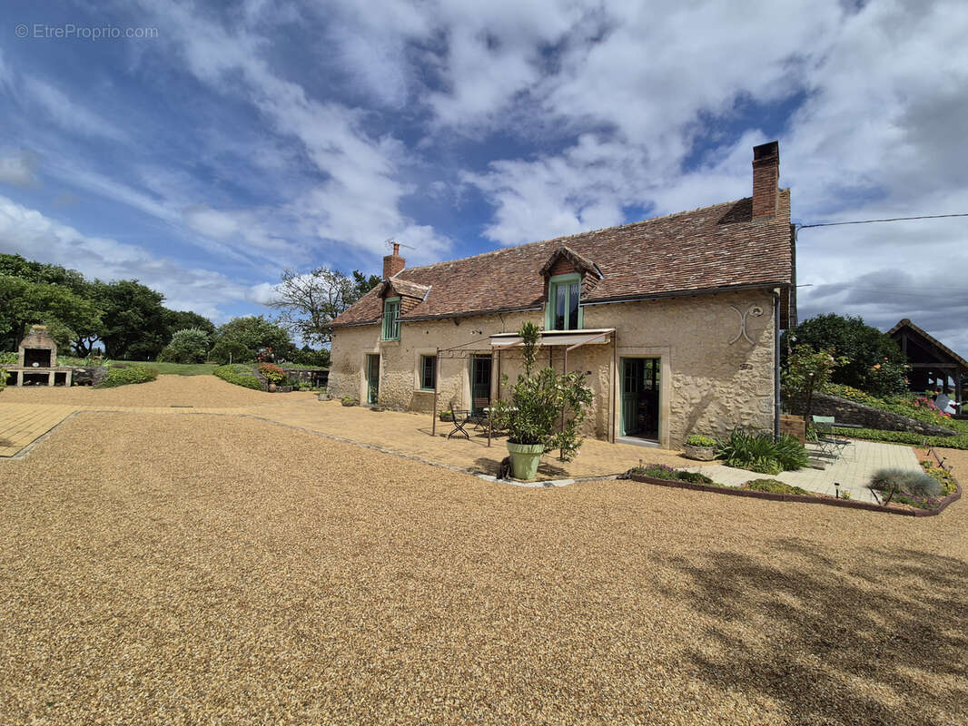A vendre - jolie maison de campagne - secteur de chantenay villedieu/noyen sur sarthe - photo 2