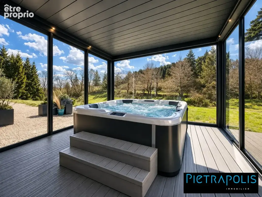 Maison 408 m² à Le Puy-En-Velay  - photo 3