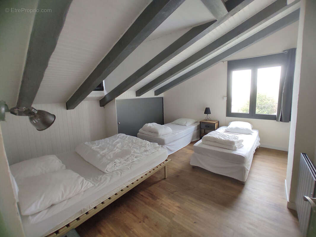 Maison à LES ANGLES