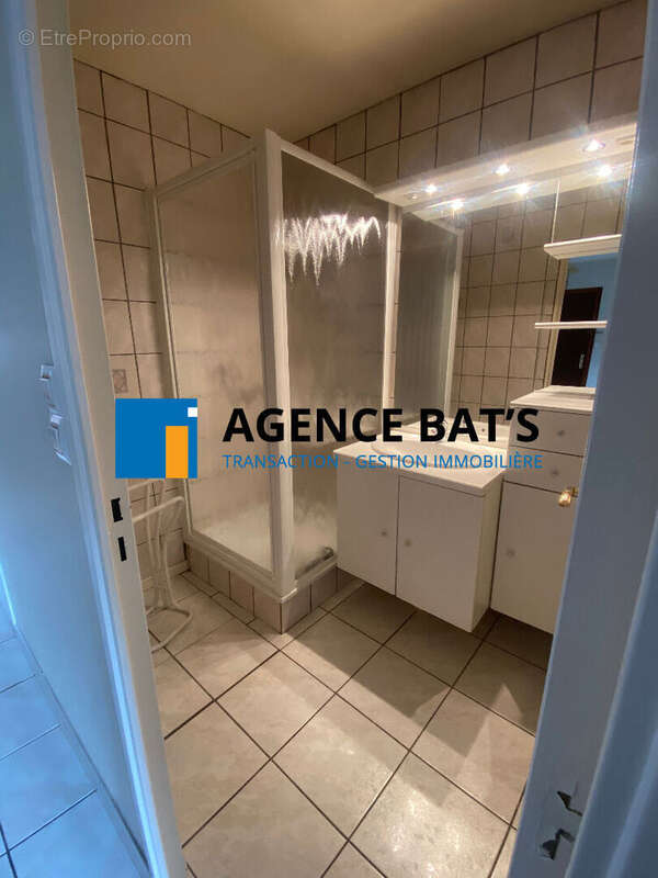 Photo 6 - Appartement à ROCHE-LA-MOLIERE