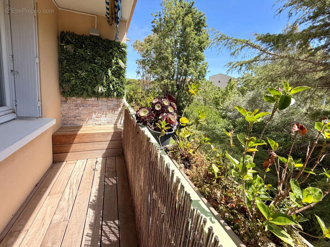 Appartement à SIX-FOURS-LES-PLAGES