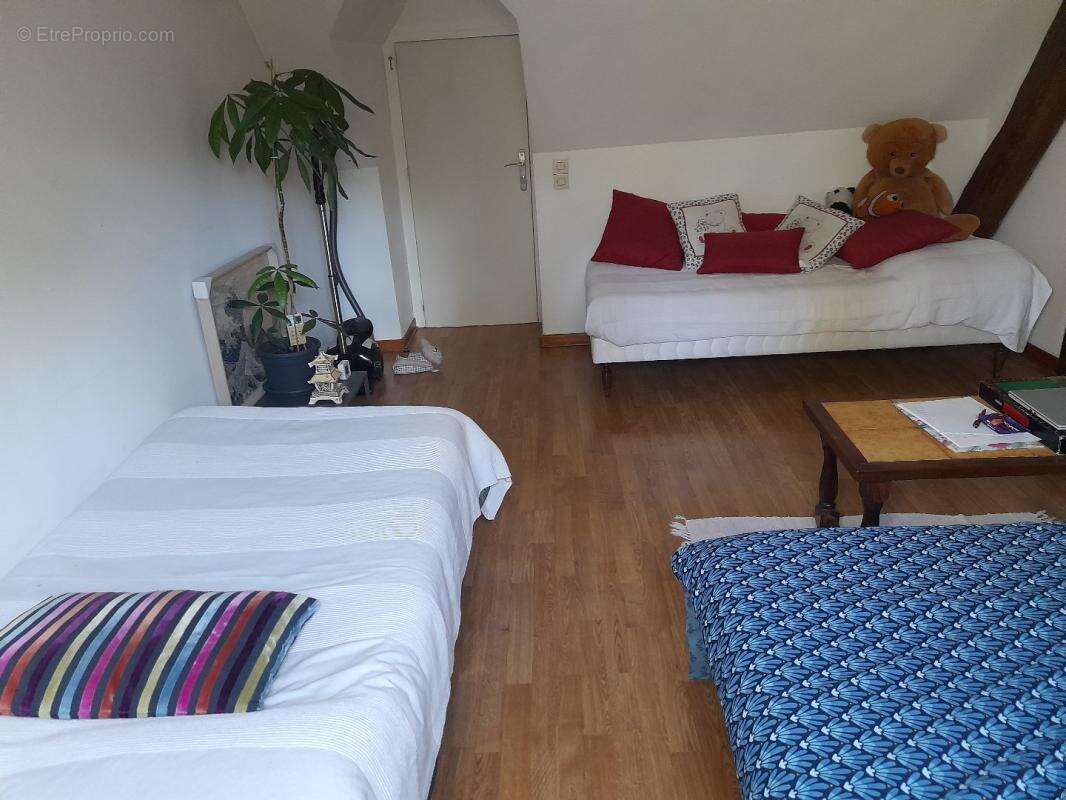 Maison à MONTGIVRAY