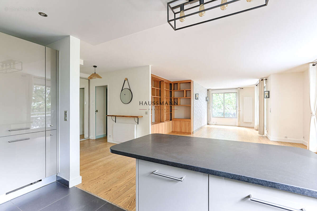 Appartement 95 m² à Le Raincy  - photo 4