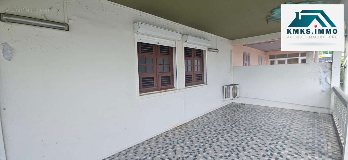 Maison à BASSE-POINTE