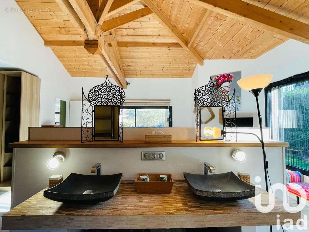 Maison 400 m² à Vieux-Boucau-Les-Bains  - photo 9