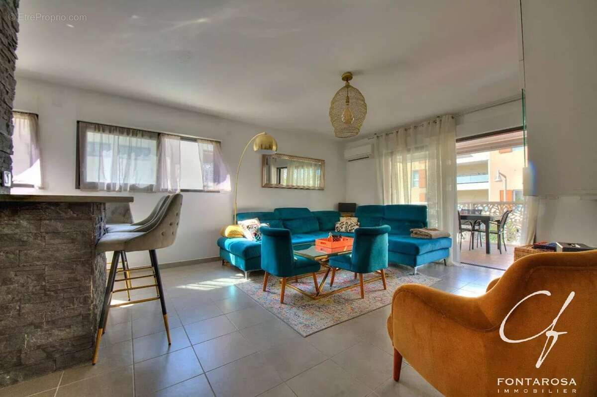 Appartement à FREJUS