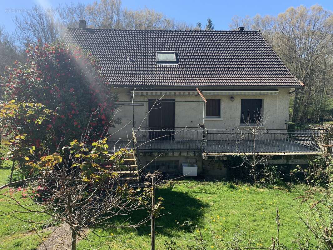 Maison à COSNAC