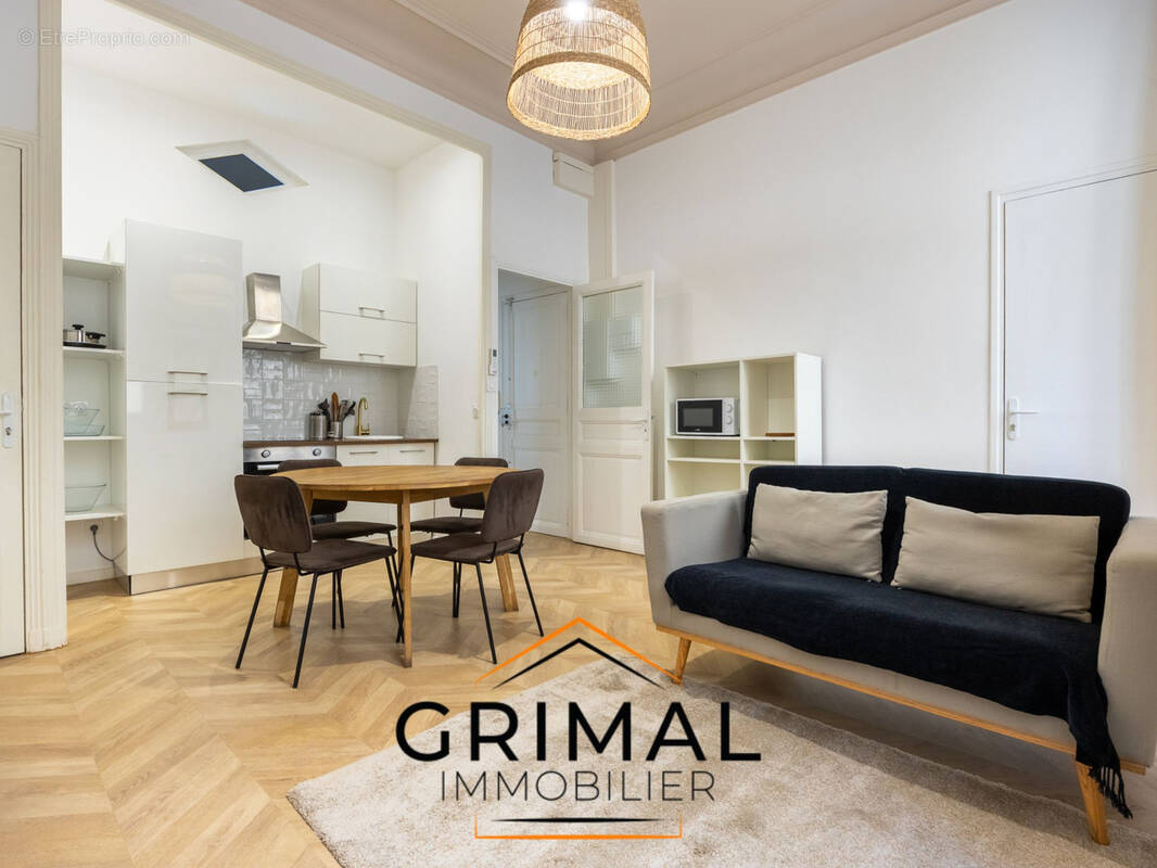 Appartement à MARSEILLE-2E