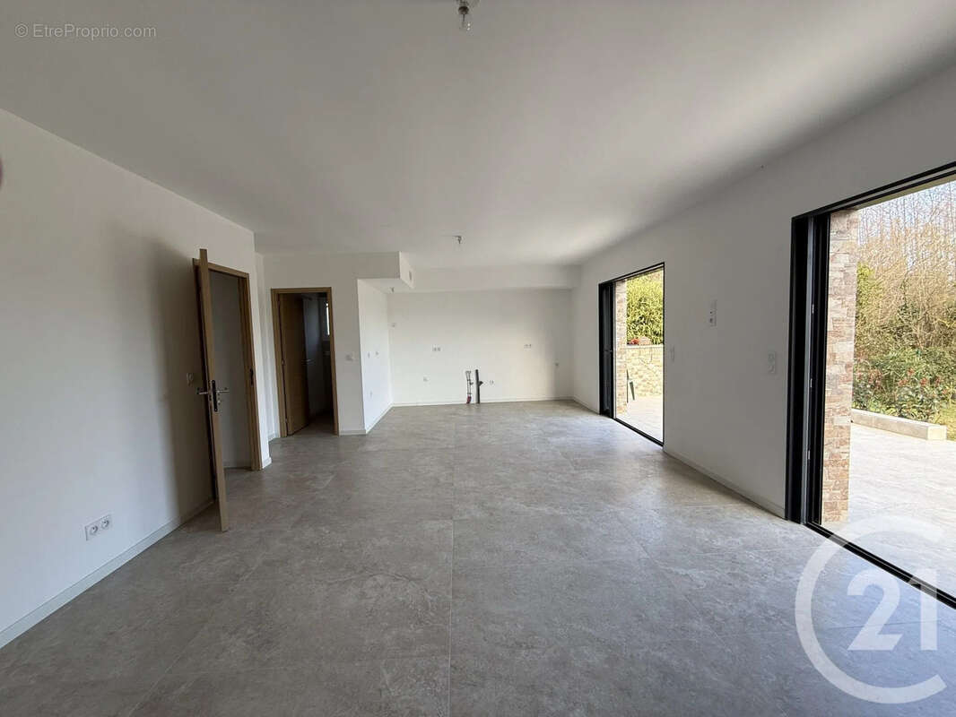 Maison à SANTA-MARIA-POGGIO