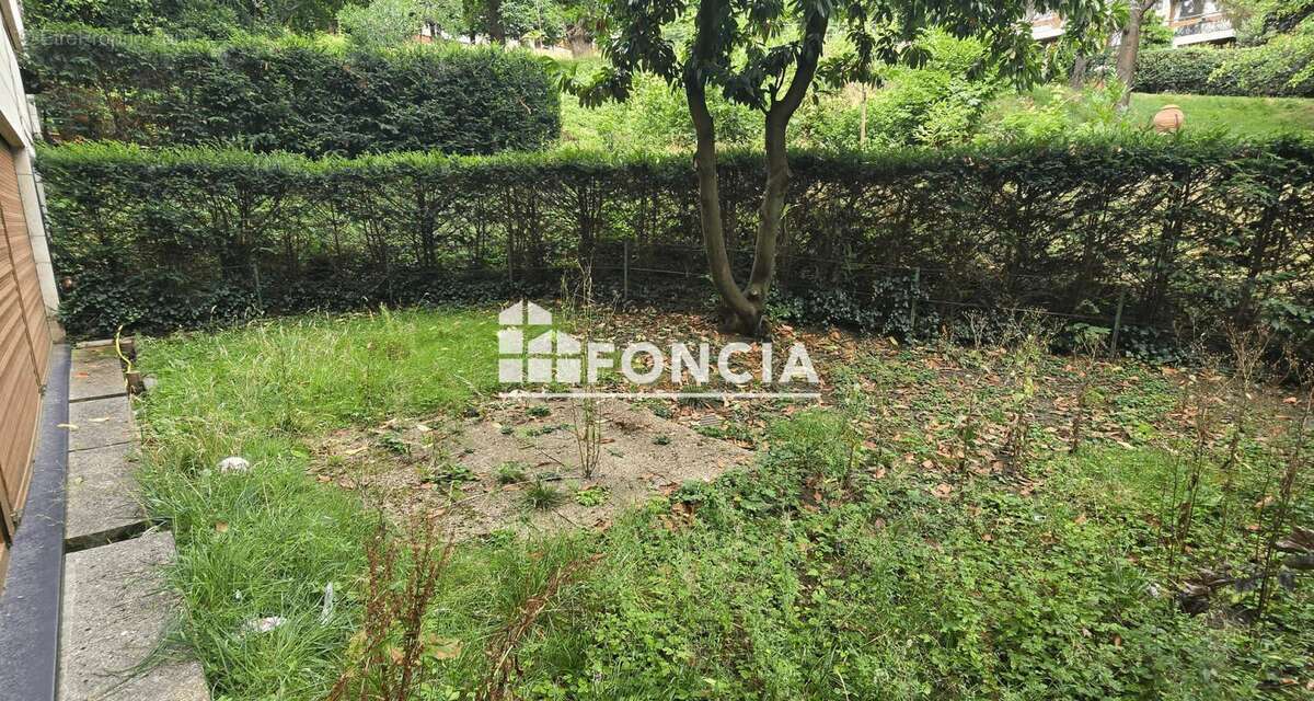 Appartement à LA CELLE-SAINT-CLOUD