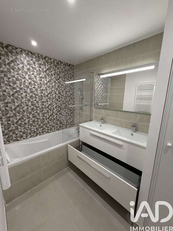 Photo 7 - Appartement à MARSEILLE-4E