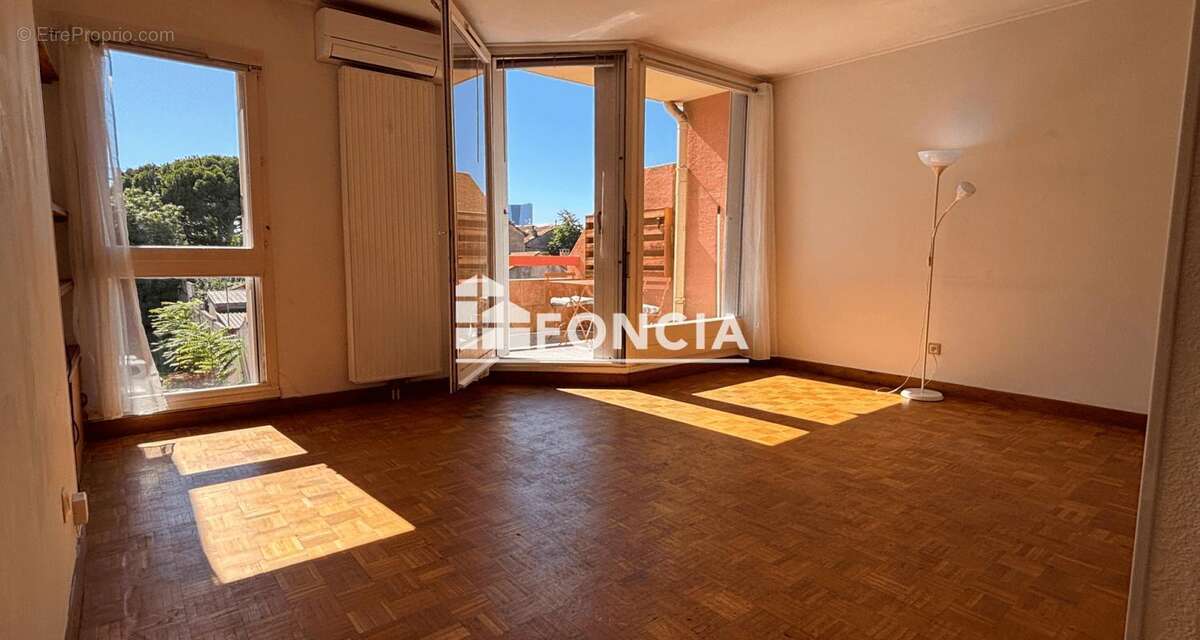 Appartement à MARSEILLE-14E