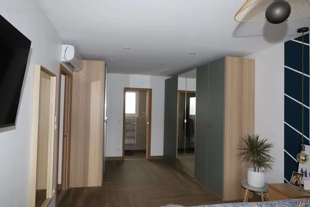 Maison à LA TOUR-DU-CRIEU