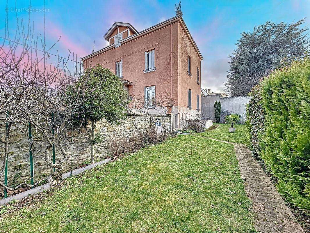 Maison à SAINT-CHAMOND