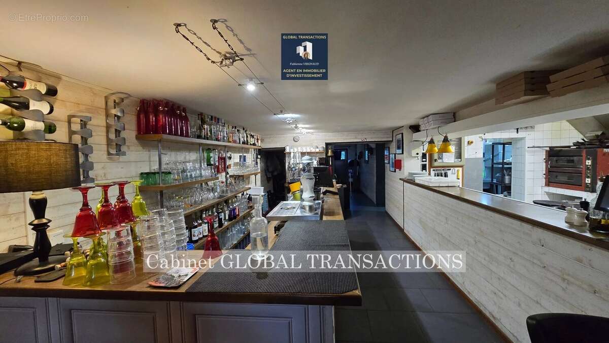 Commerce à MORTAGNE-SUR-GIRONDE