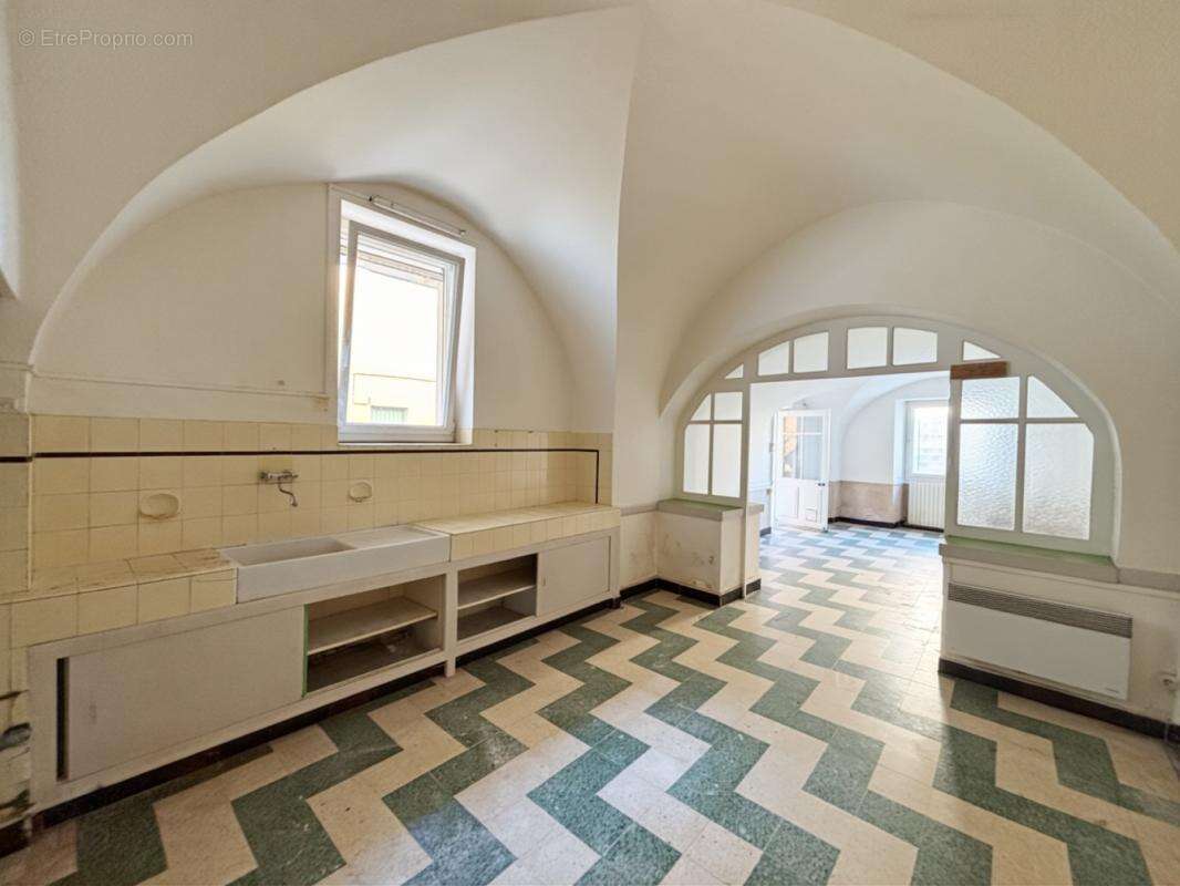 Appartement à SANILHAC-SAGRIES