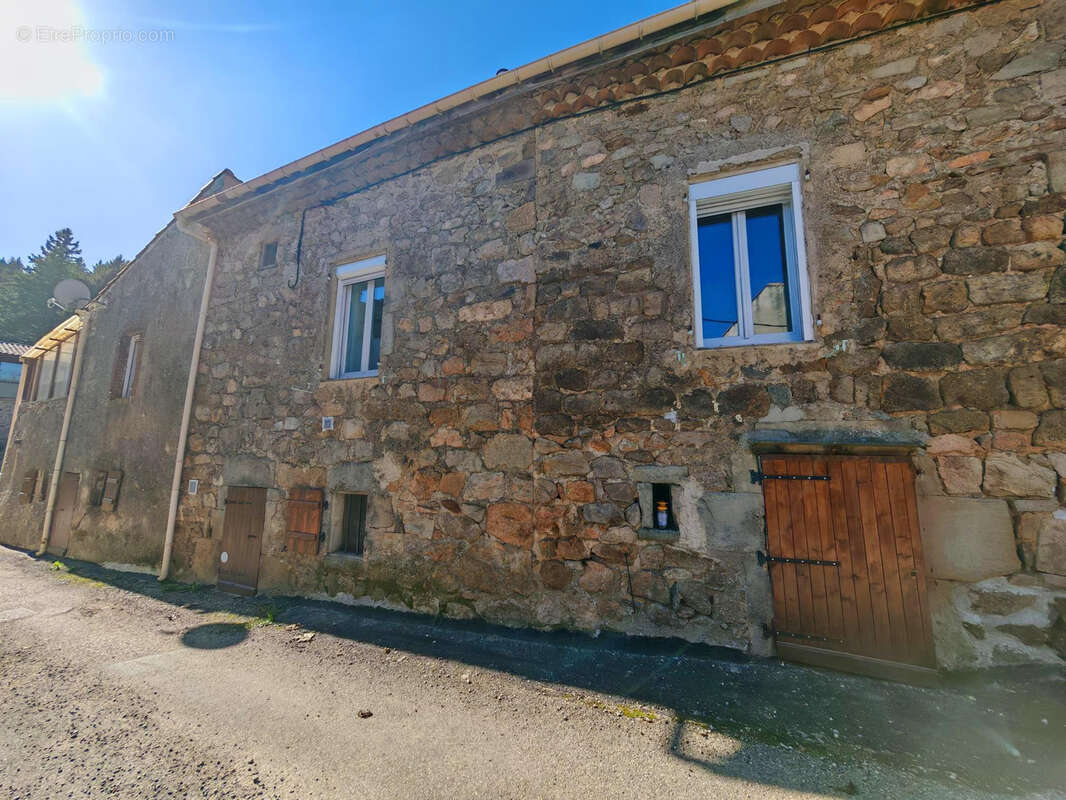 Maison à ALBOUSSIERE