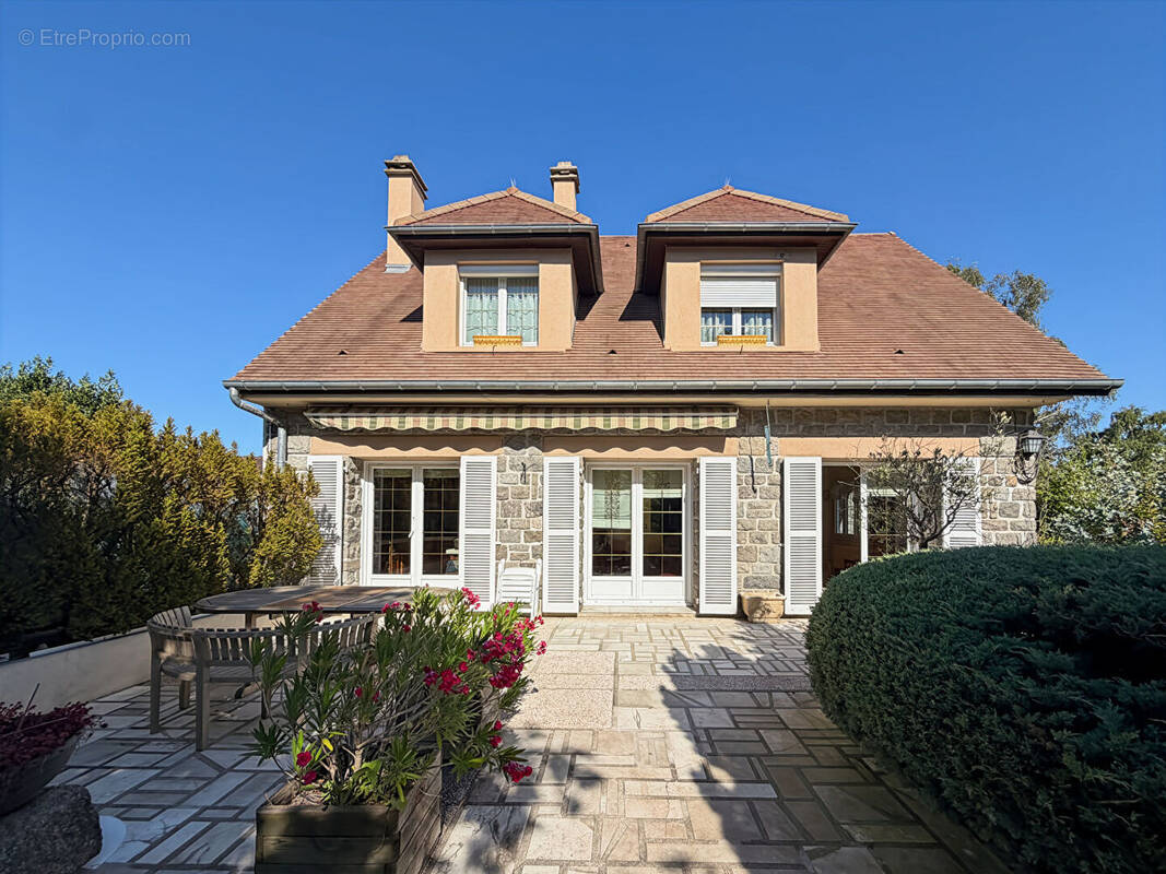 Maison à VILLEBON-SUR-YVETTE