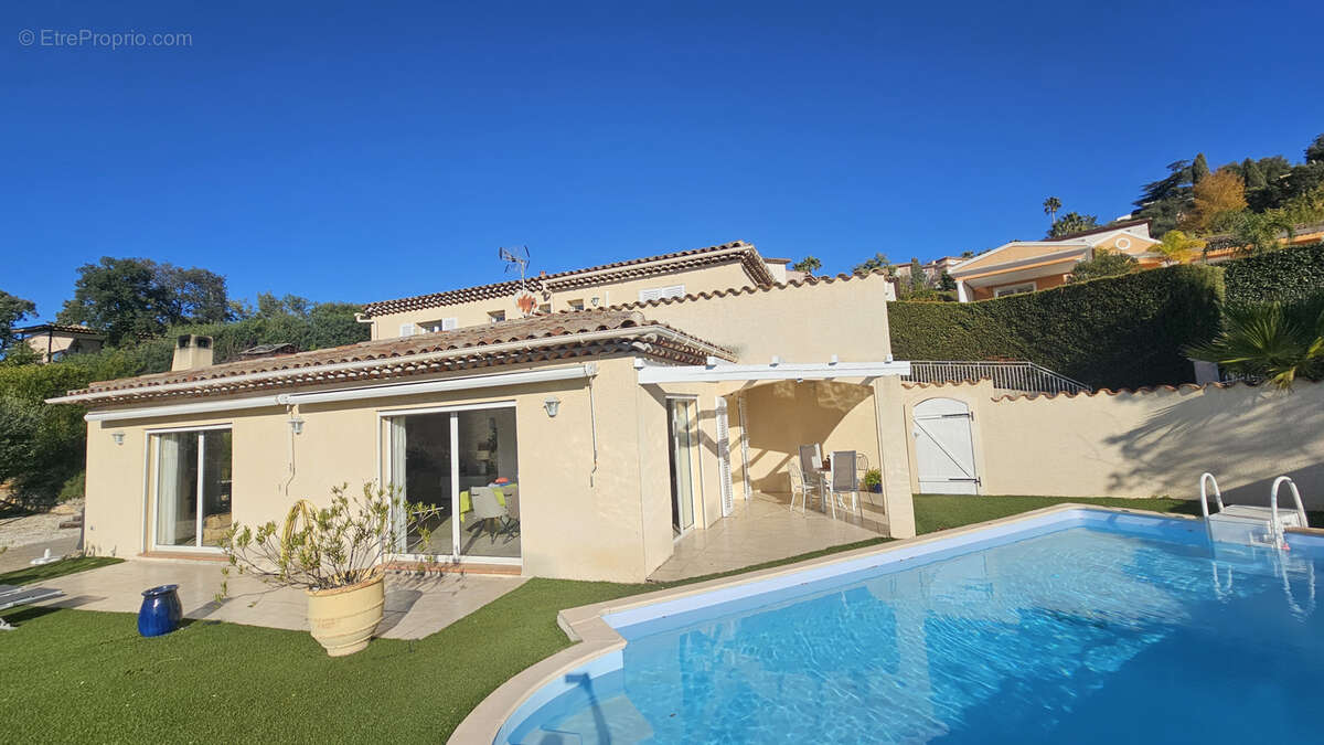 Maison à FREJUS