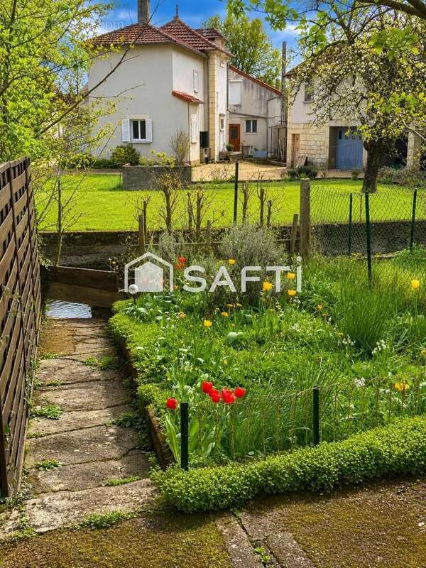 Photo 2 - Maison à DONZY