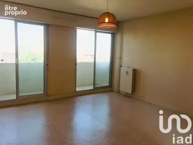 Appartement 2 pièces 48 m² · à Montlucon · 48 m² · 20 000 €